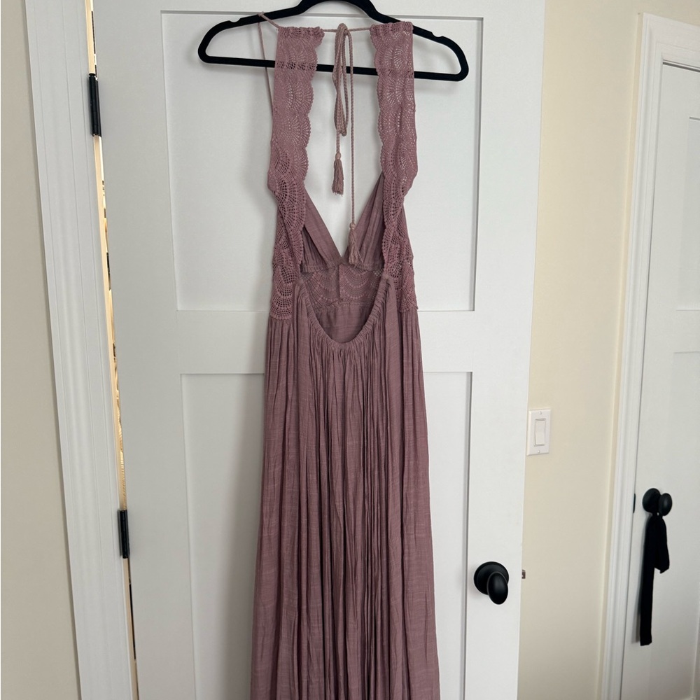 Vici Mauve Open Back Maxi Dress with Lace Details - Picture 3 of 4